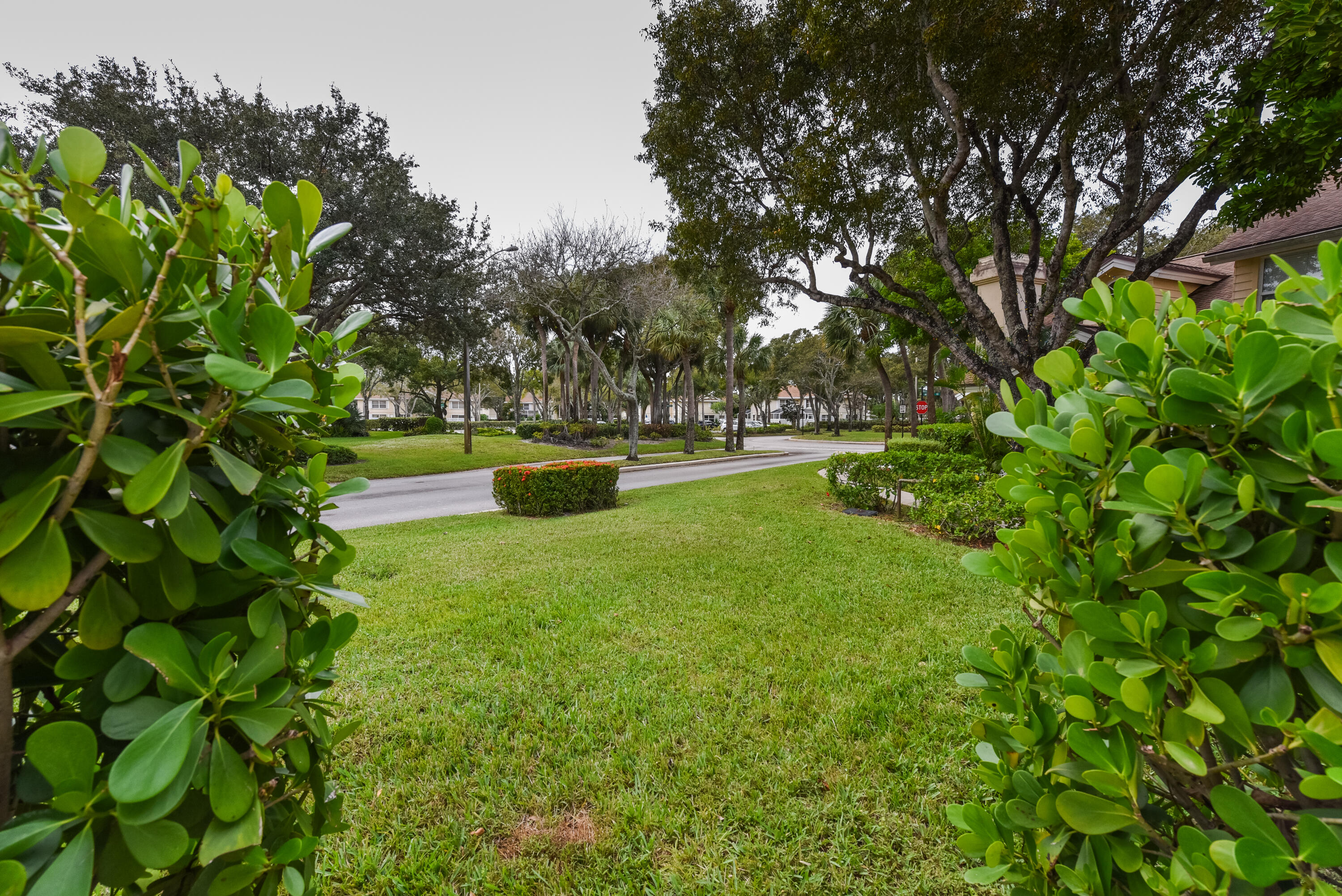 8122 Northboro Court 22d, Lake Clarke Shores Unit: 22d