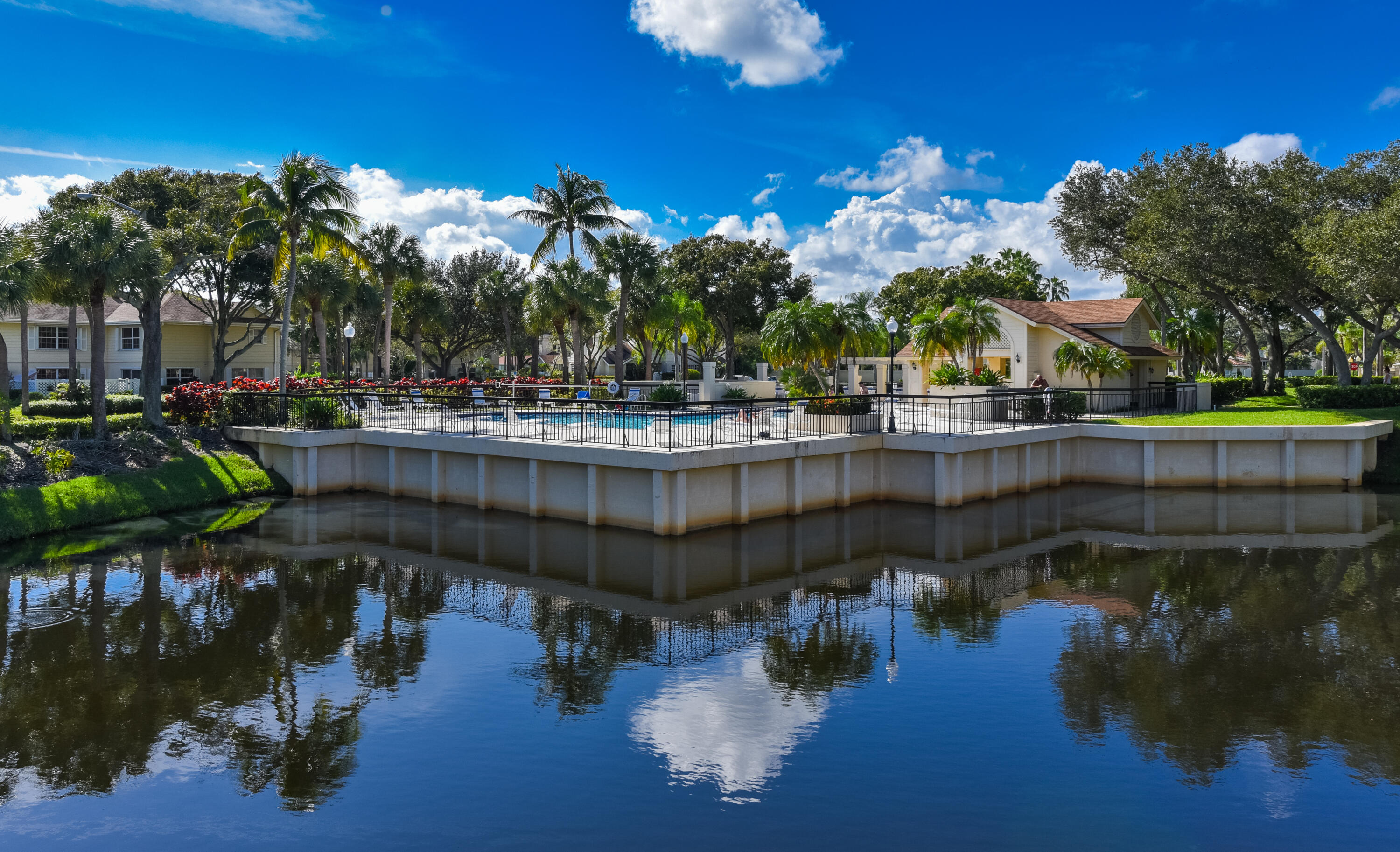 8122 Northboro Court 22d, Lake Clarke Shores Unit: 22d