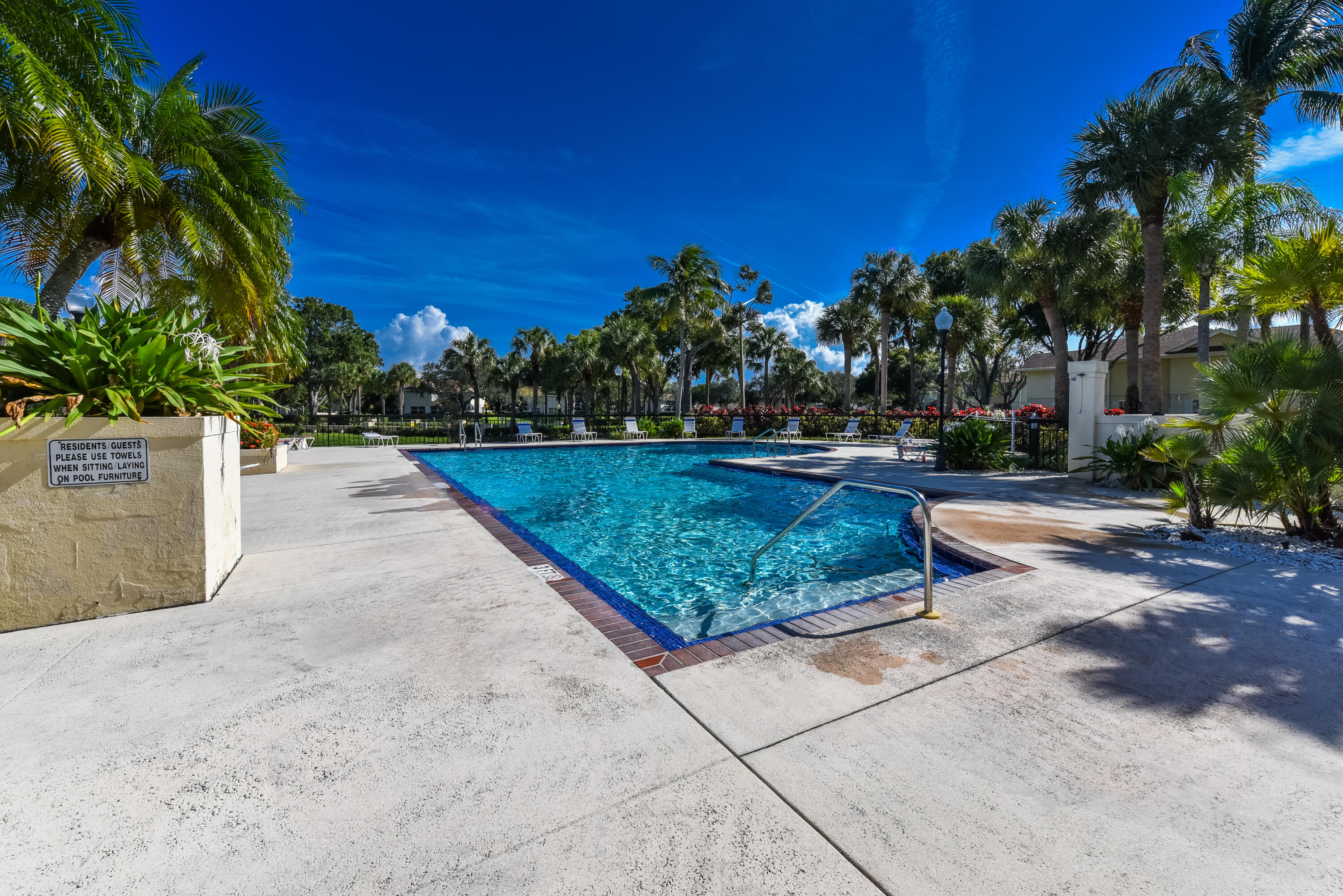 8122 Northboro Court 22d, Lake Clarke Shores Unit: 22d