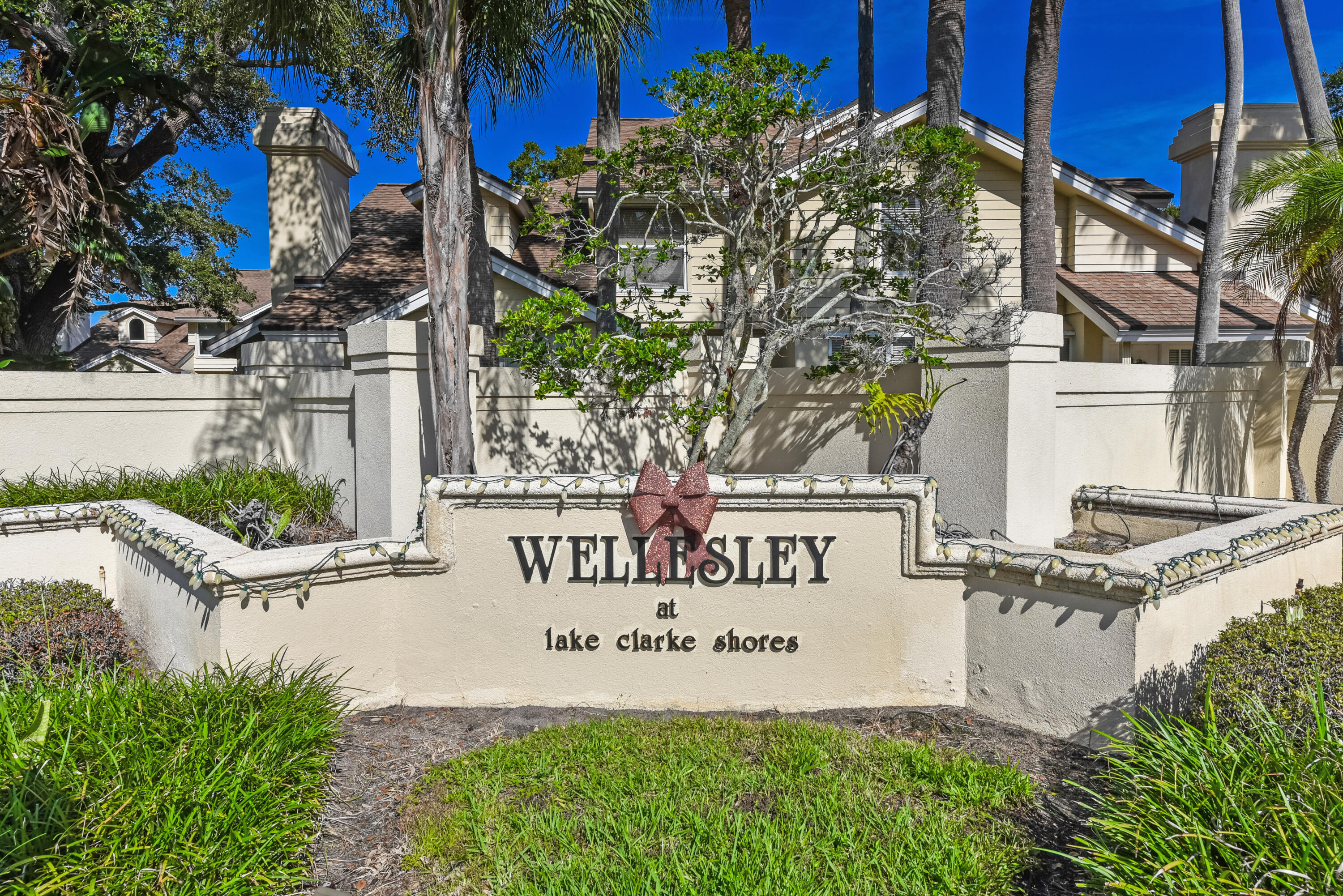 8122 Northboro Court 22d, Lake Clarke Shores Unit: 22d