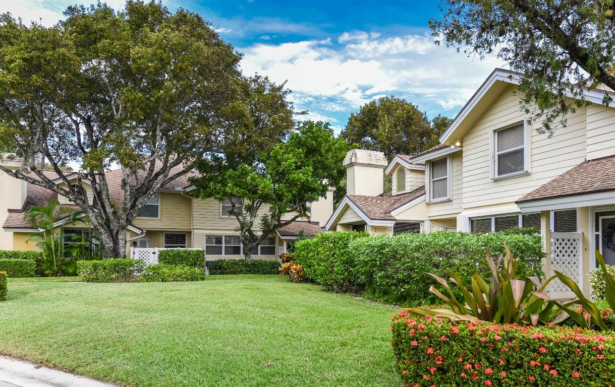 8122 Northboro Court 22d, Lake Clarke Shores Unit: 22d