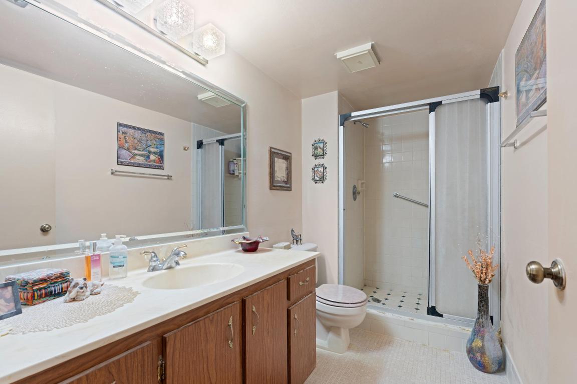 7300 Lake Cir Drive 105, Margate Unit: 105