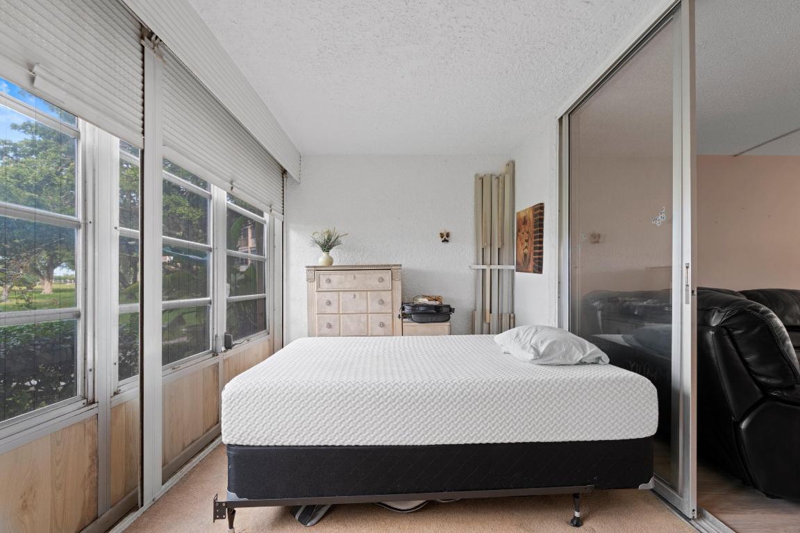 7300 Lake Cir Drive 105, Margate Unit: 105