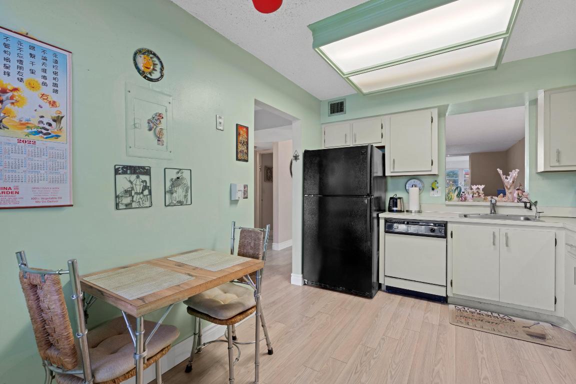 7300 Lake Cir Drive 105, Margate Unit: 105