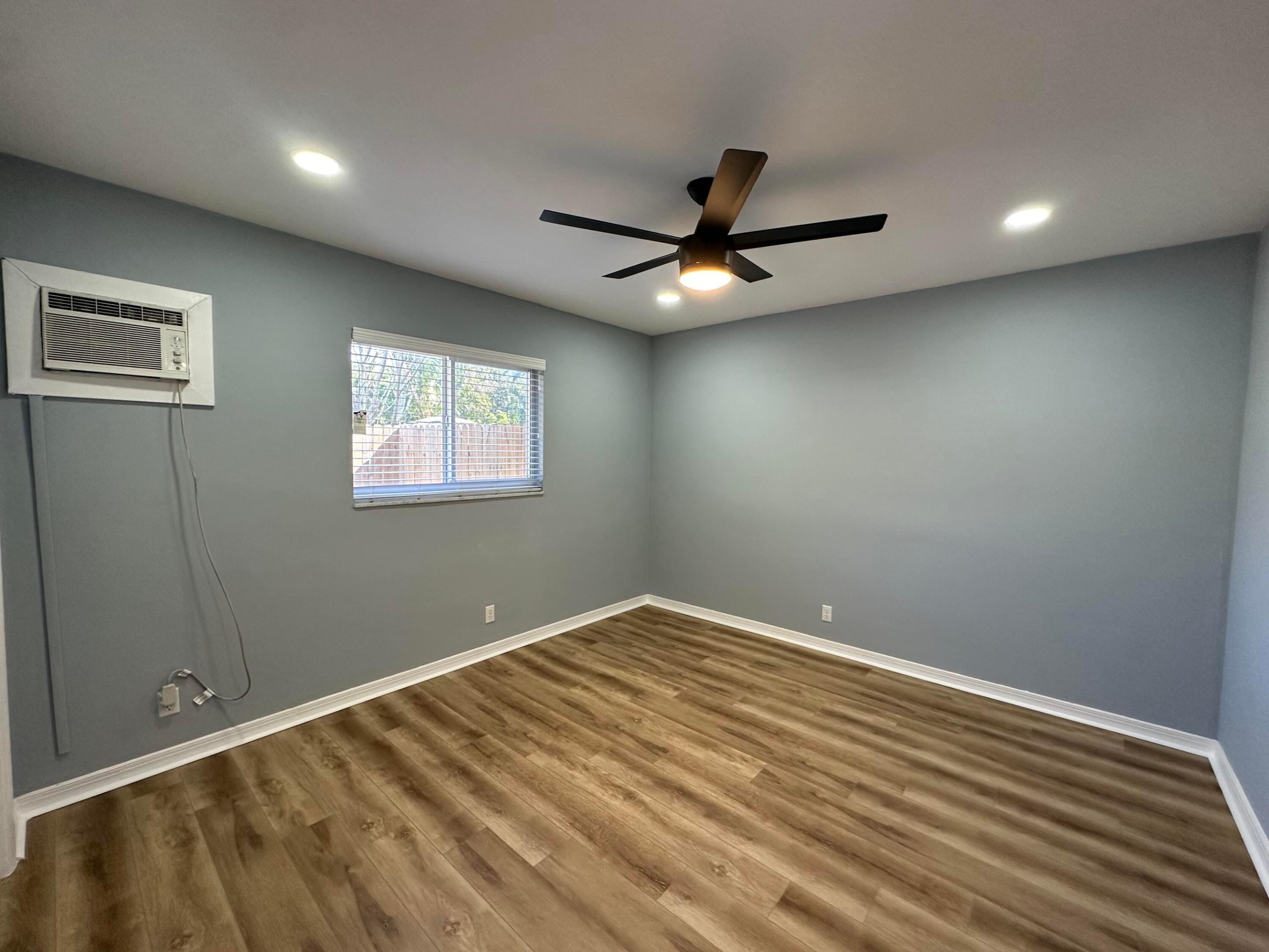 812 NE 17th Street Unit: 2