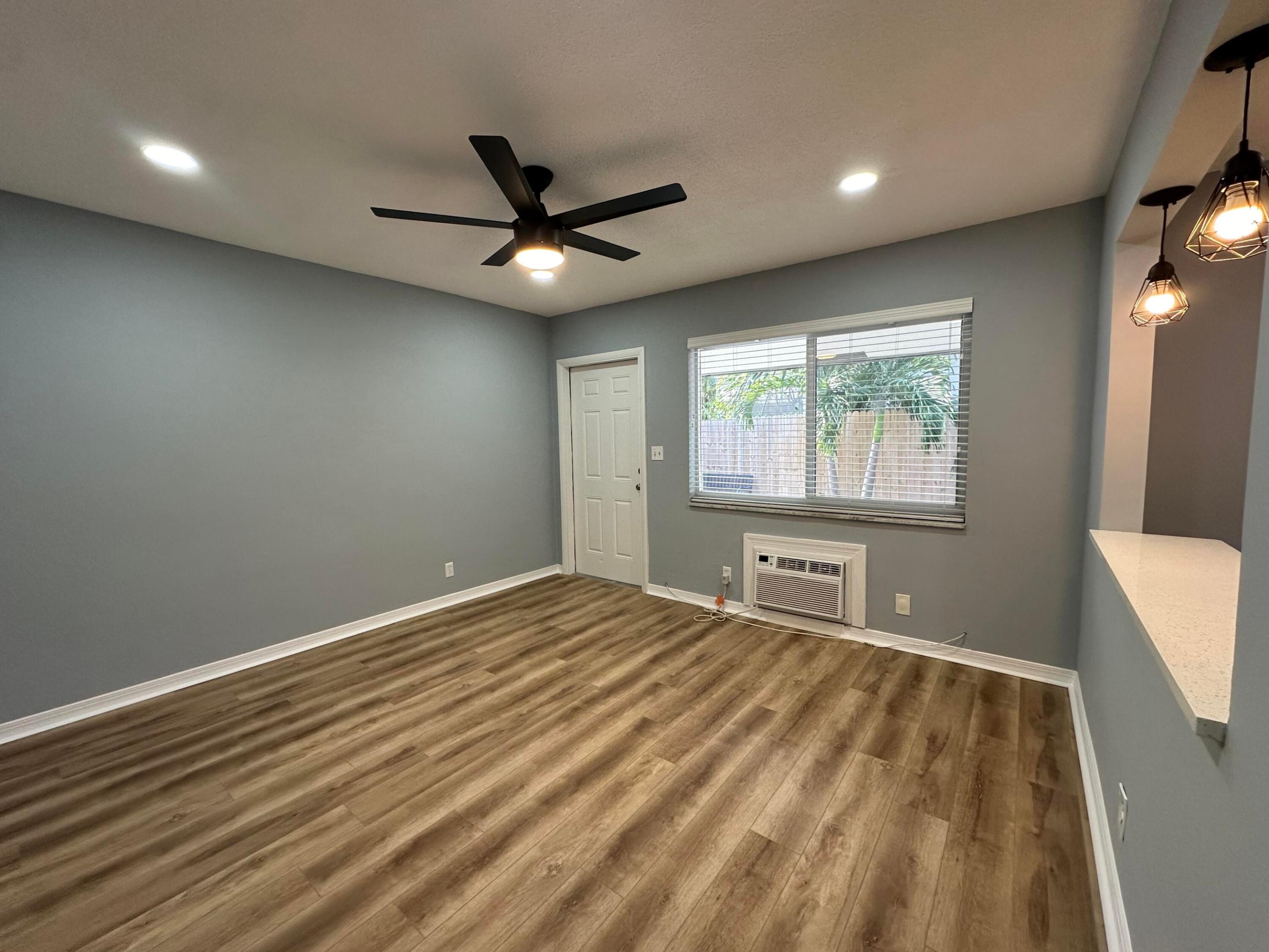 812 NE 17th Street Unit: 2