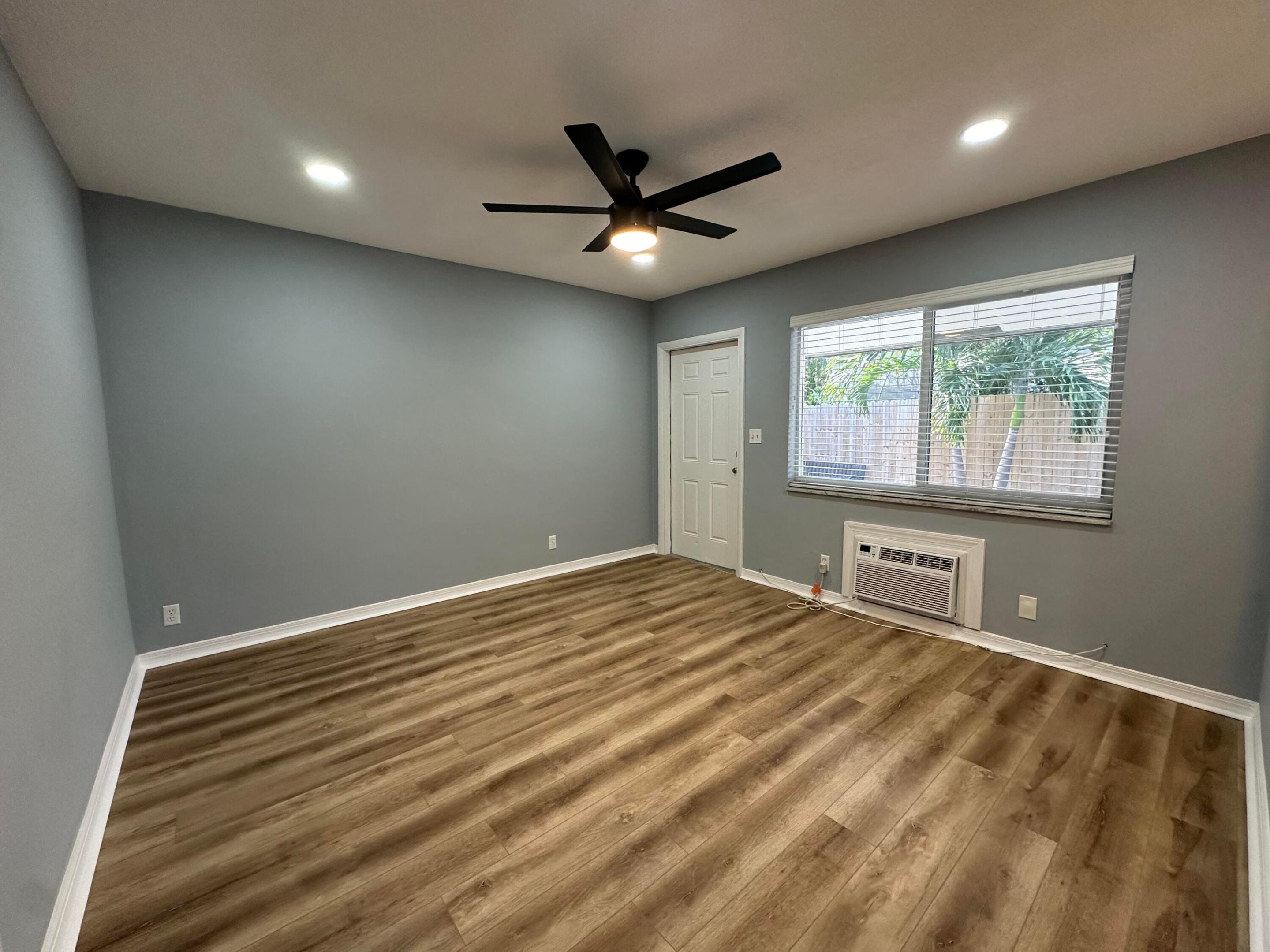 812 NE 17th Street Unit: 2