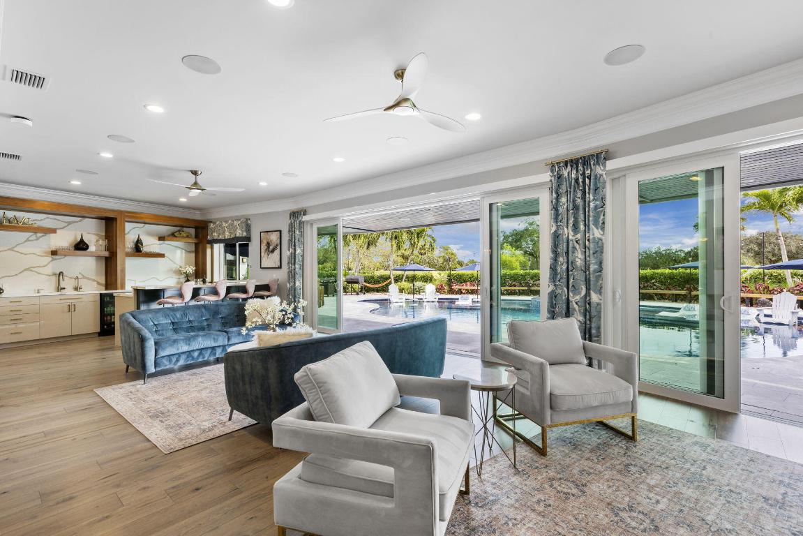 600 Atlantis Estates Way, Atlantis