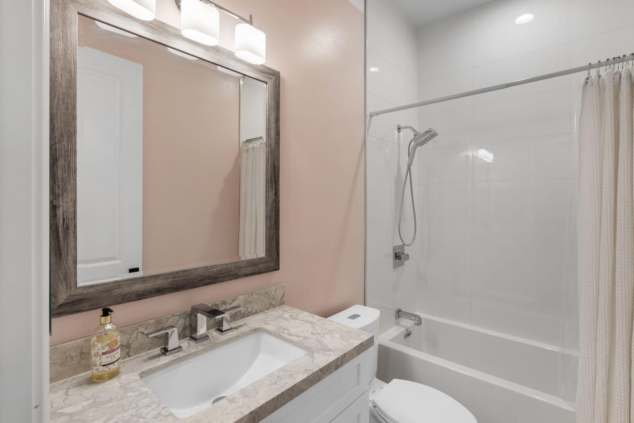 600 Atlantis Estates Way, Atlantis