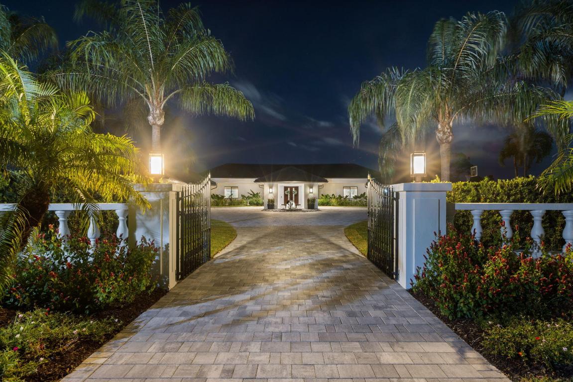 600 Atlantis Estates Way, Atlantis