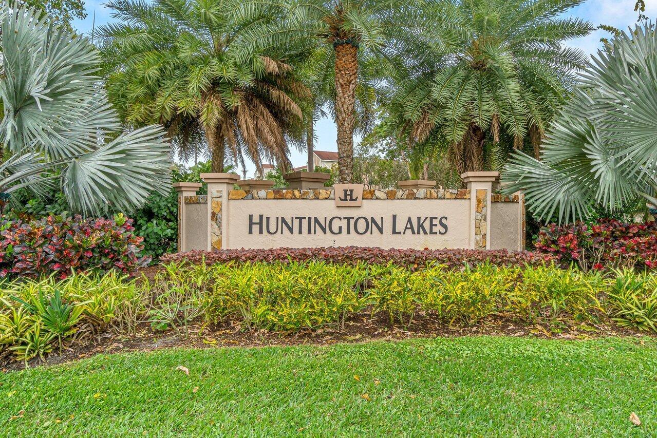 7076 Huntington Ln Unit: 207