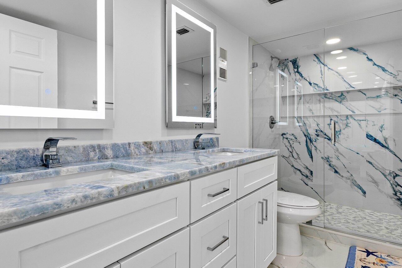 7076 Huntington Ln Unit: 207