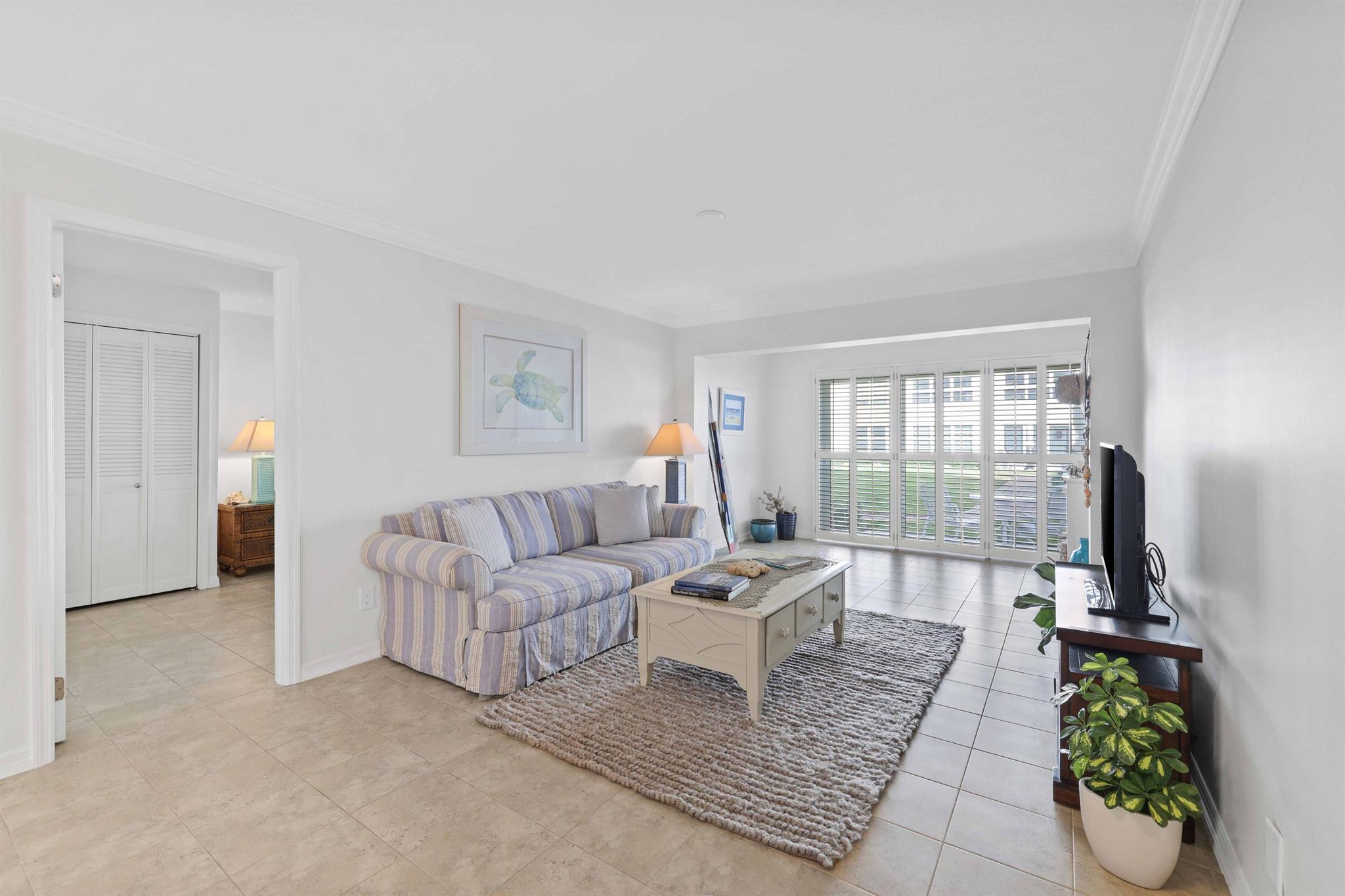 3851 N Ocean Boulevard Unit: 112