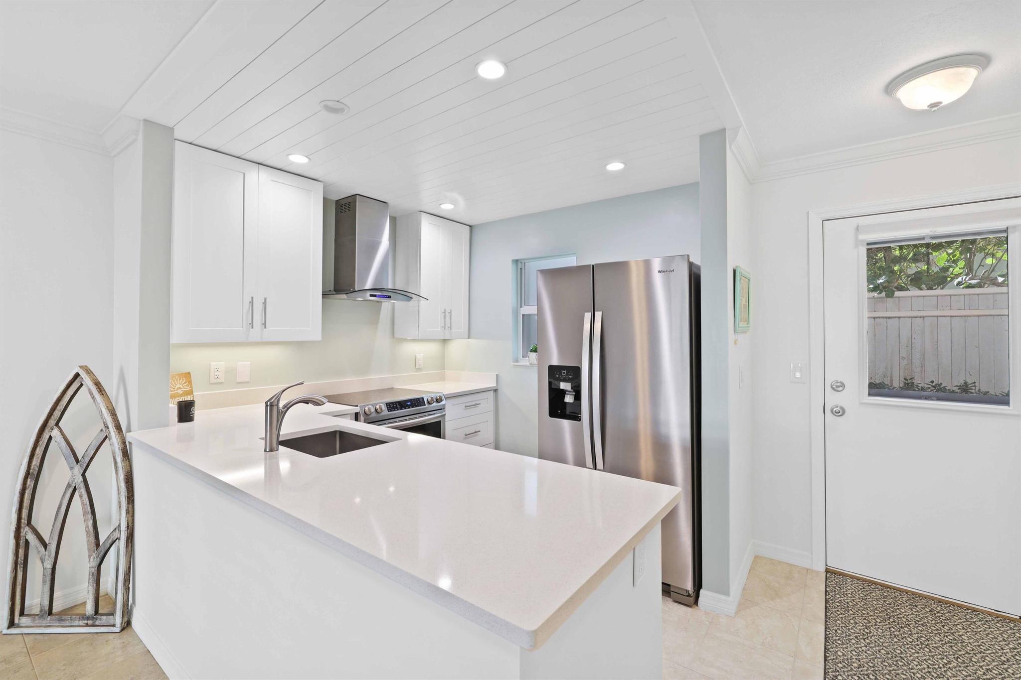 3851 N Ocean Boulevard Unit: 112