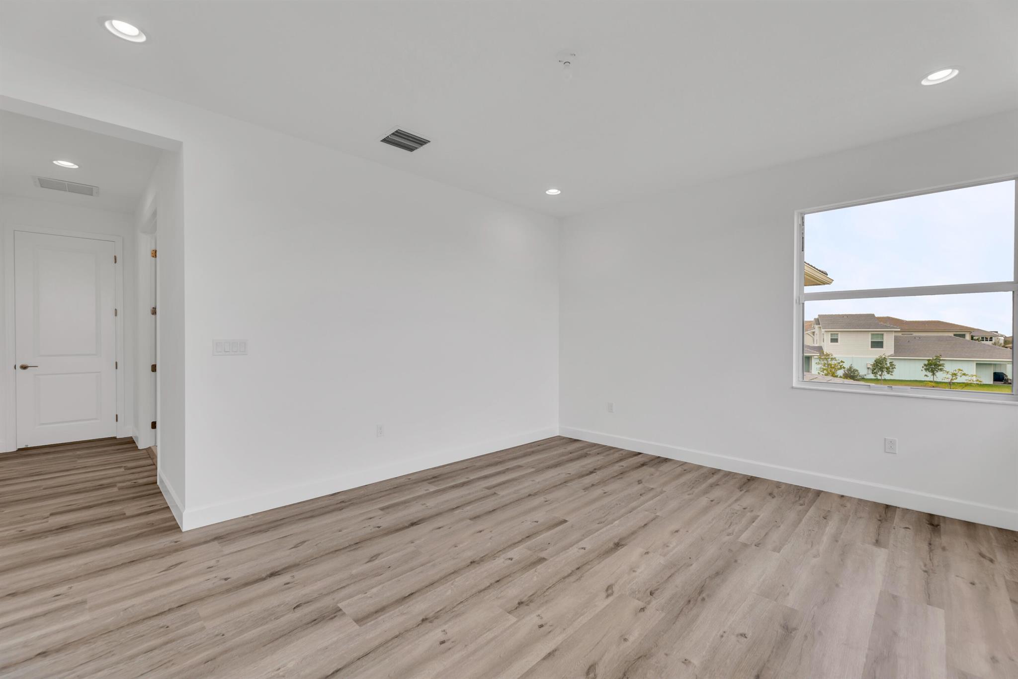 1407 Thistle Place