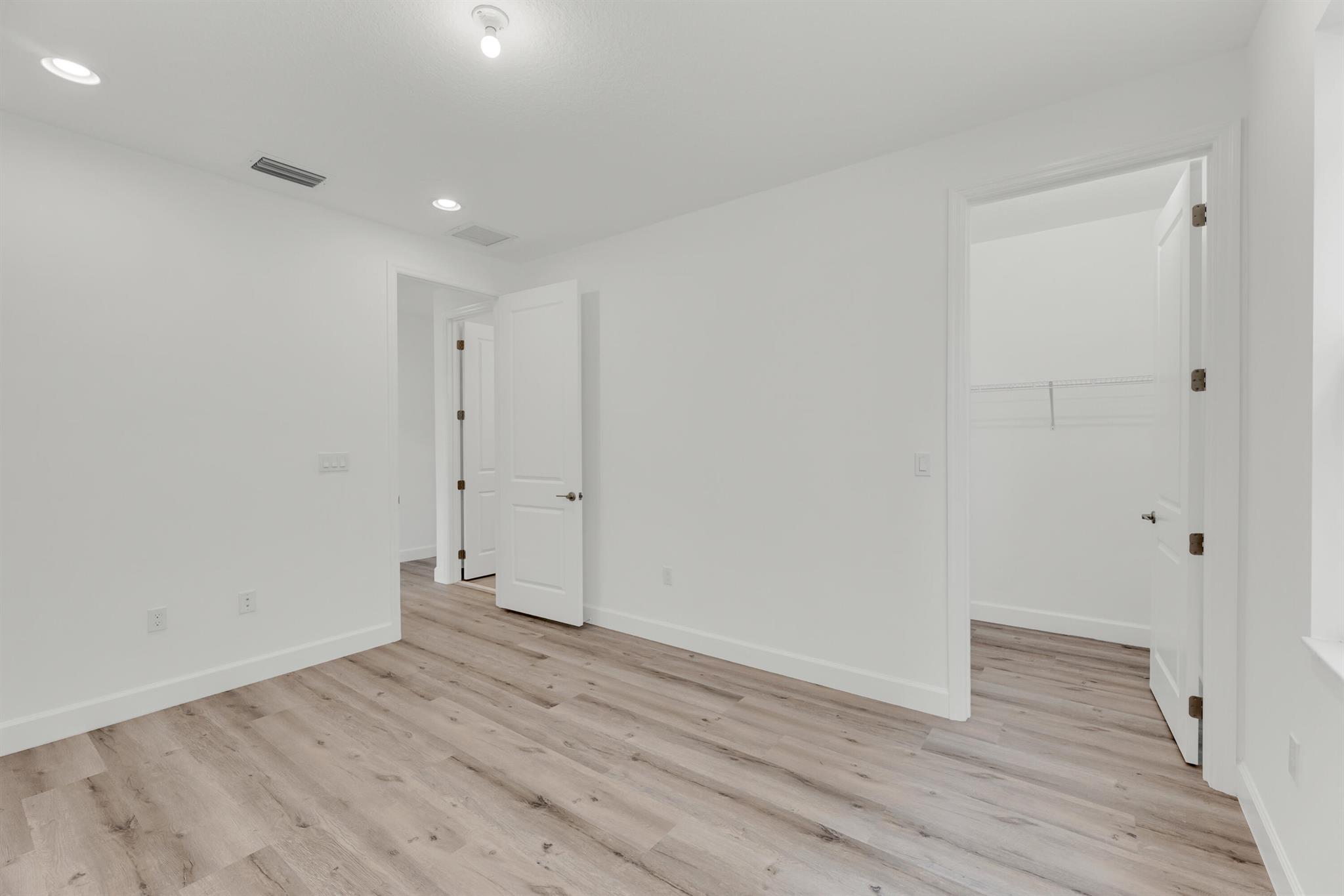 1407 Thistle Place