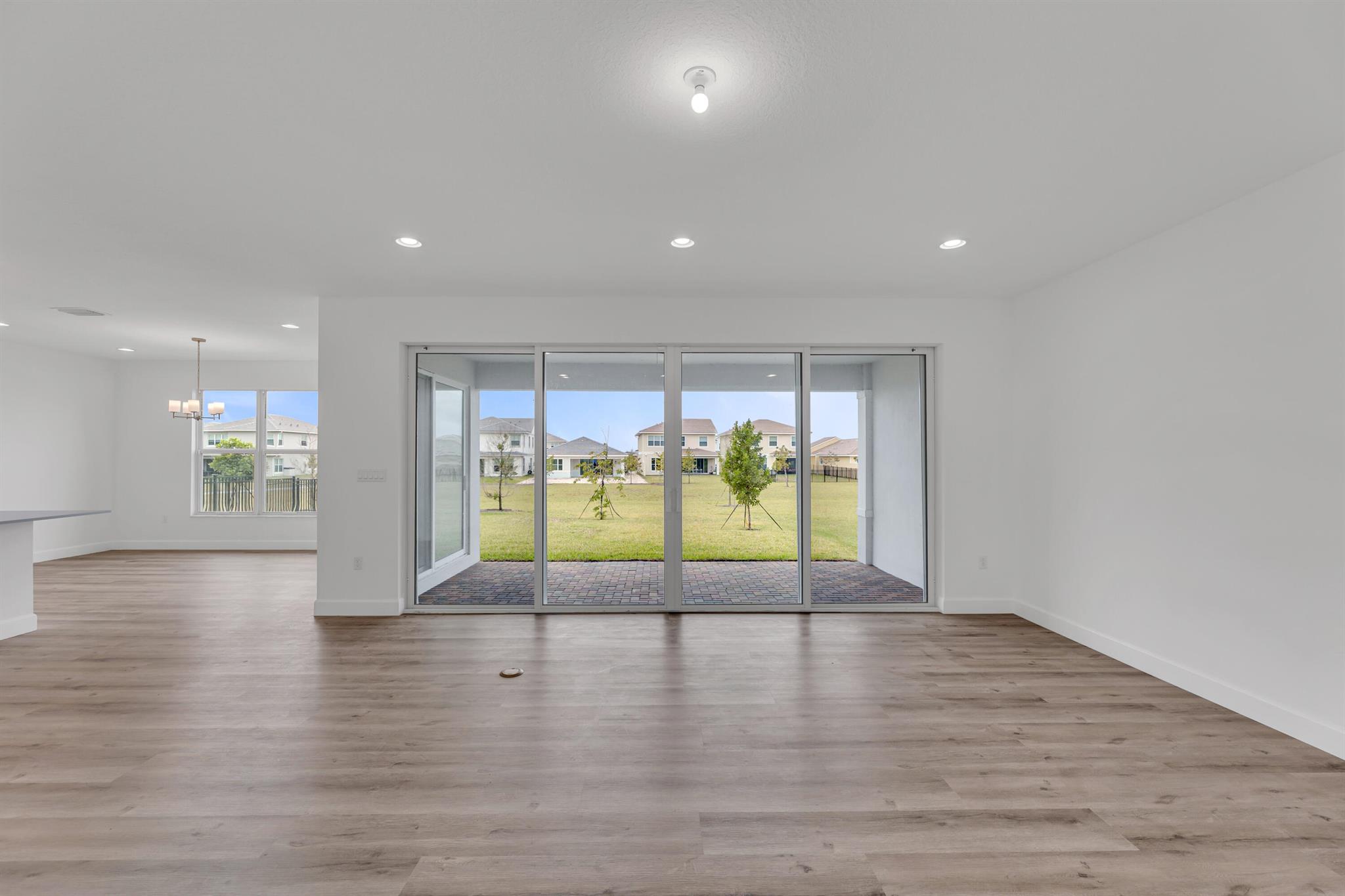 1407 Thistle Place