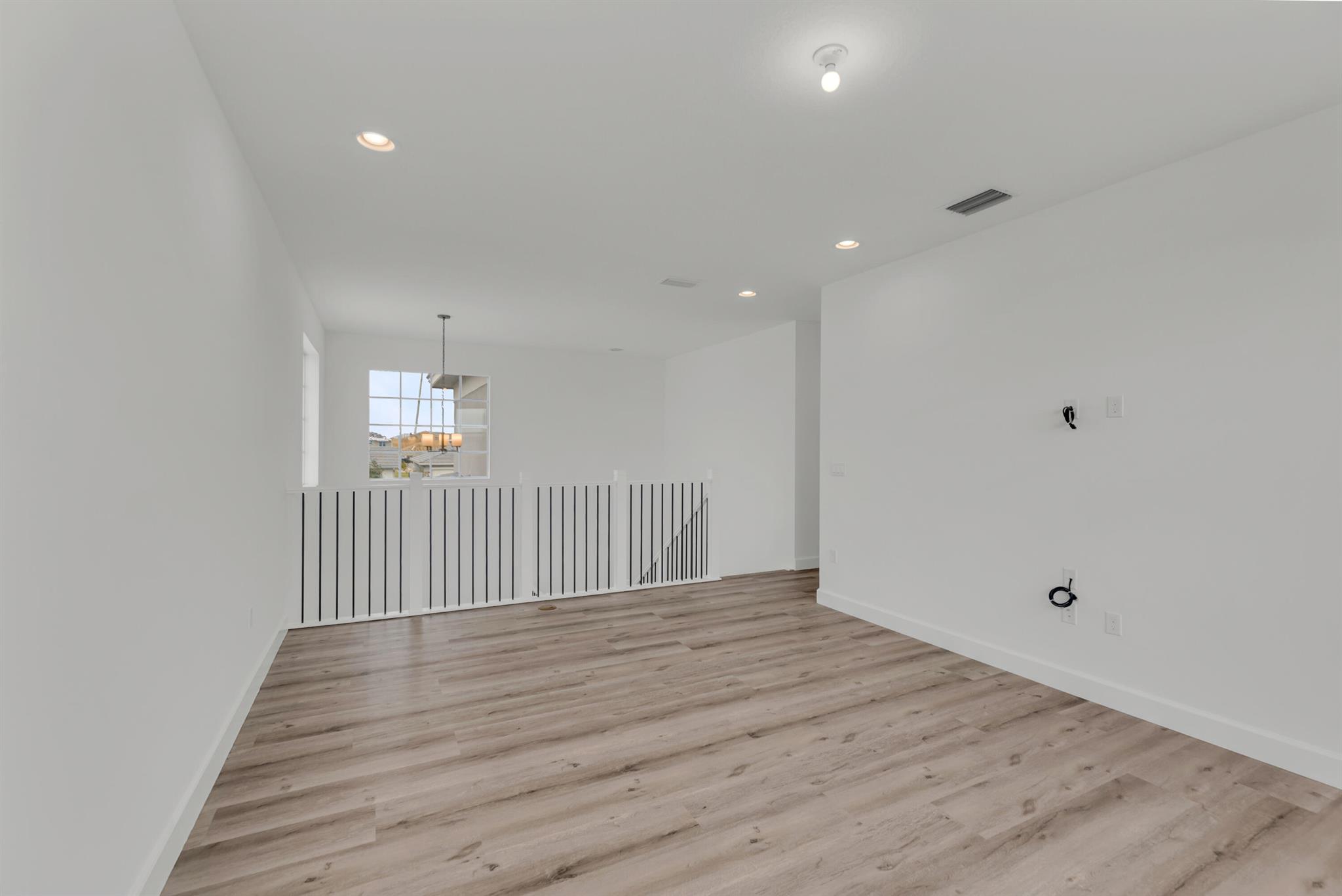 1407 Thistle Place