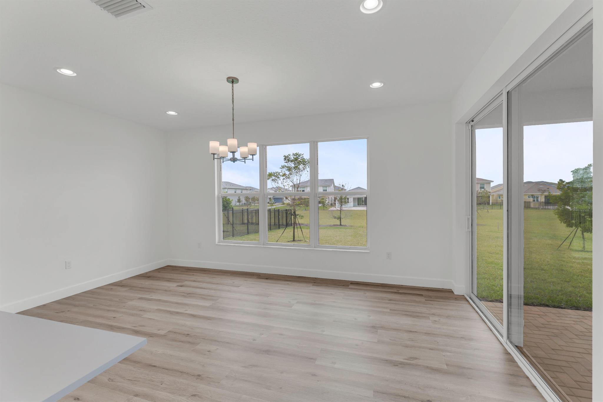 1407 Thistle Place