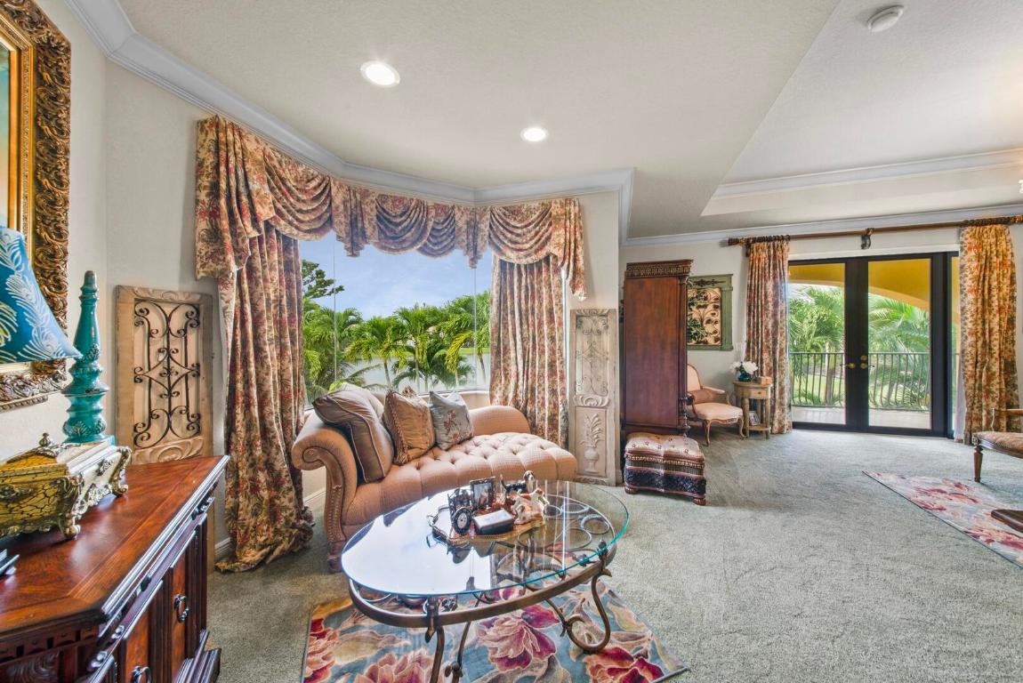 8815 Club Estates Way, Lake Worth