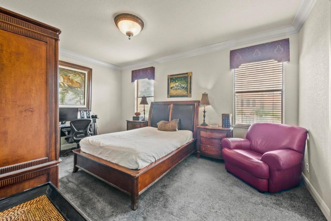 8815 Club Estates Way, Lake Worth