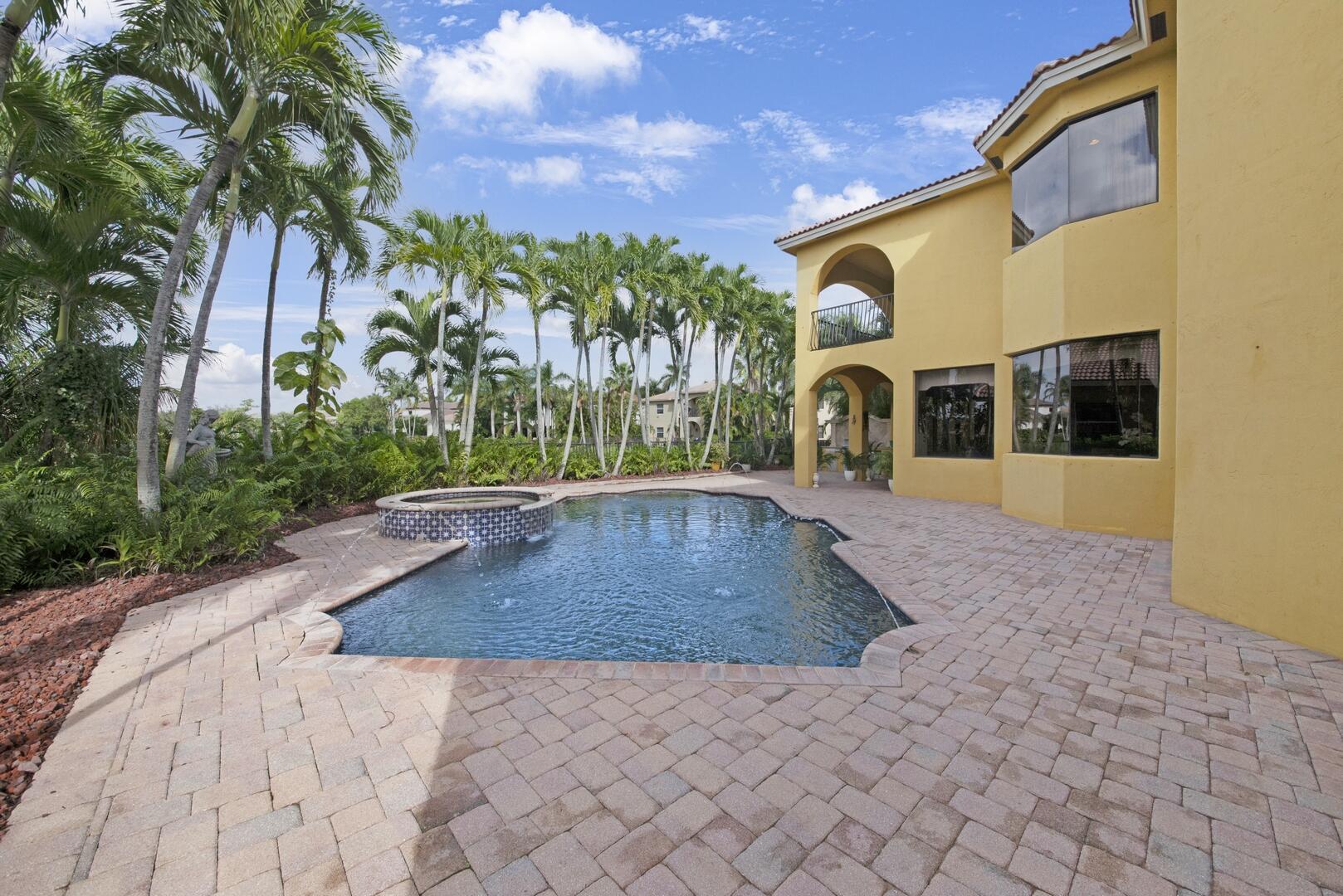 8815 Club Estates Way, Lake Worth