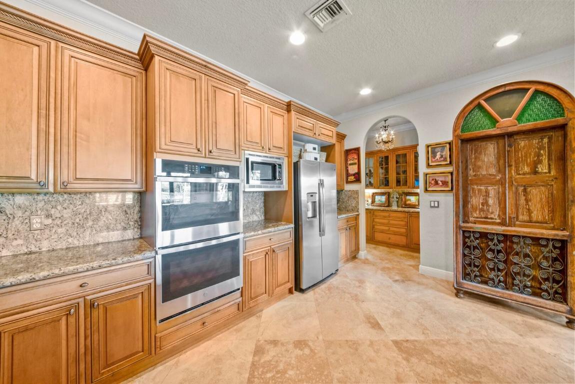 8815 Club Estates Way, Lake Worth
