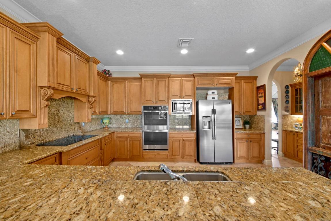 8815 Club Estates Way, Lake Worth