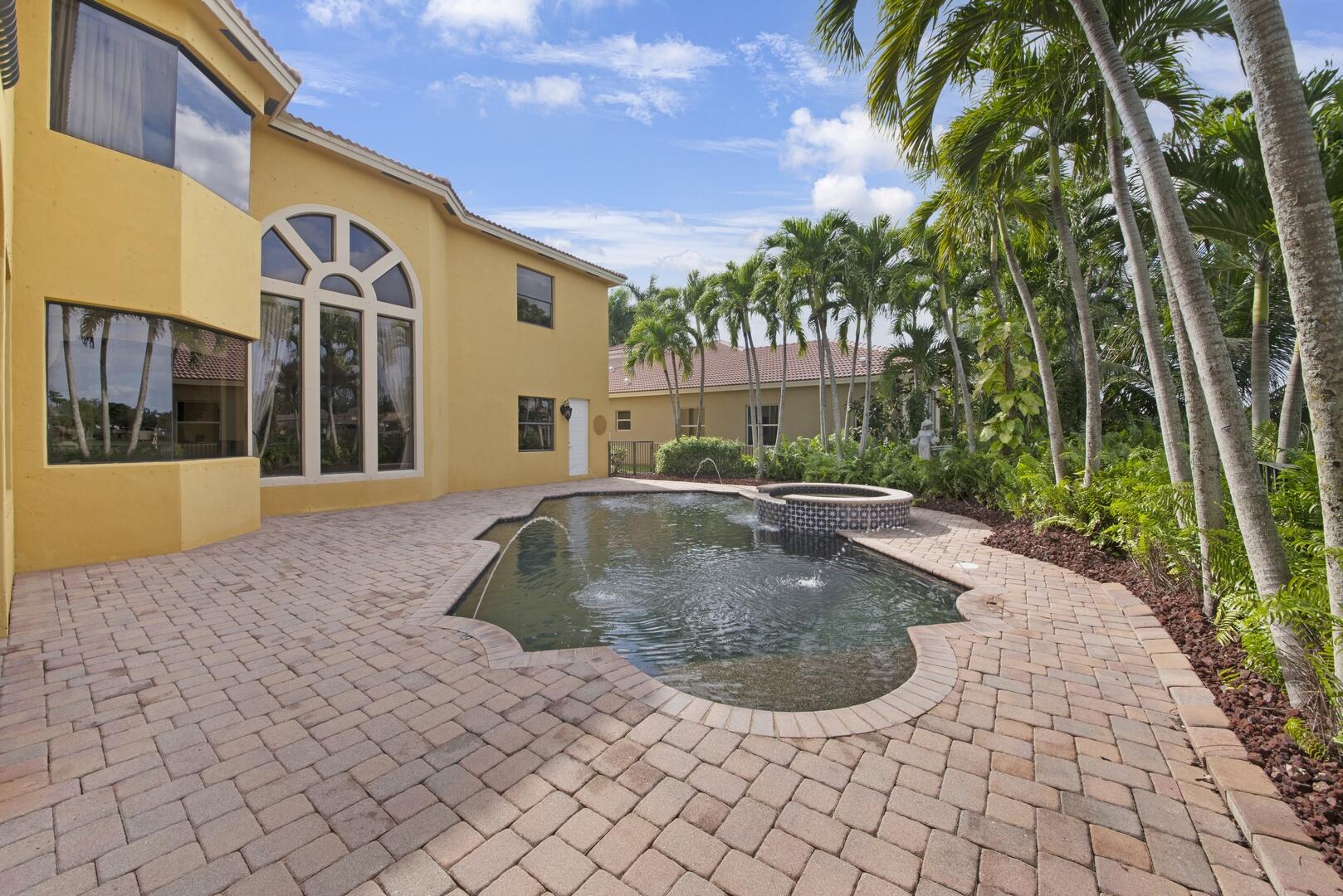 8815 Club Estates Way, Lake Worth