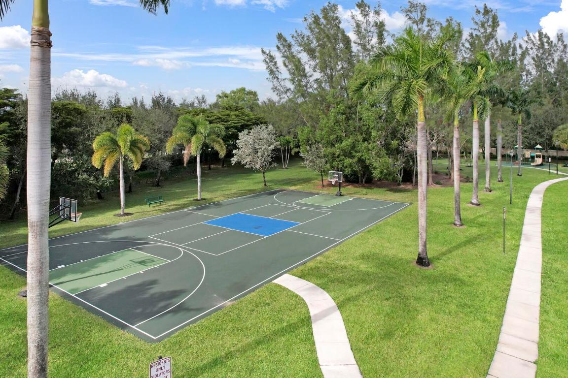 8815 Club Estates Way, Lake Worth