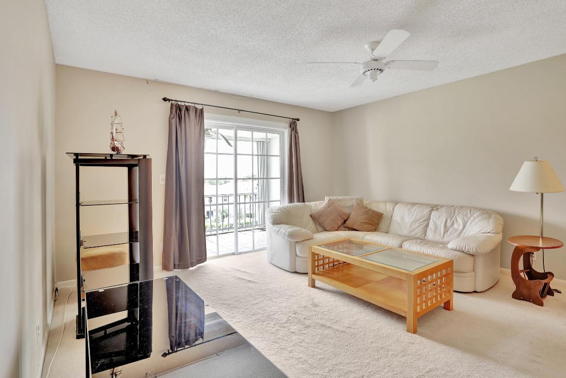 3535 Broken Woods Drive 402, Coral Springs Unit: 402