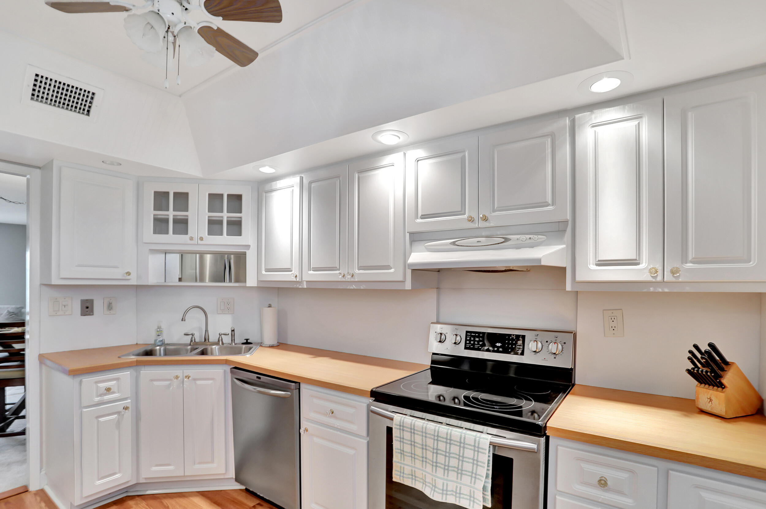 3535 Broken Woods Drive 402, Coral Springs Unit: 402