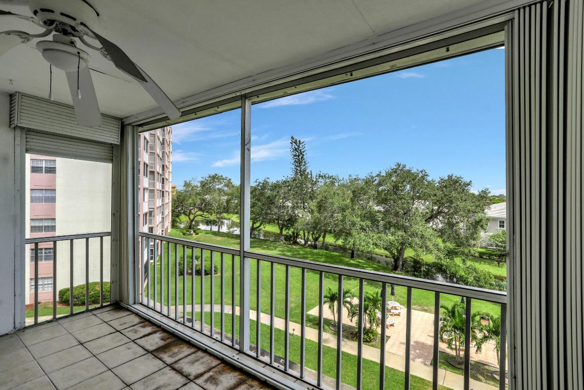 3535 Broken Woods Drive 402, Coral Springs Unit: 402