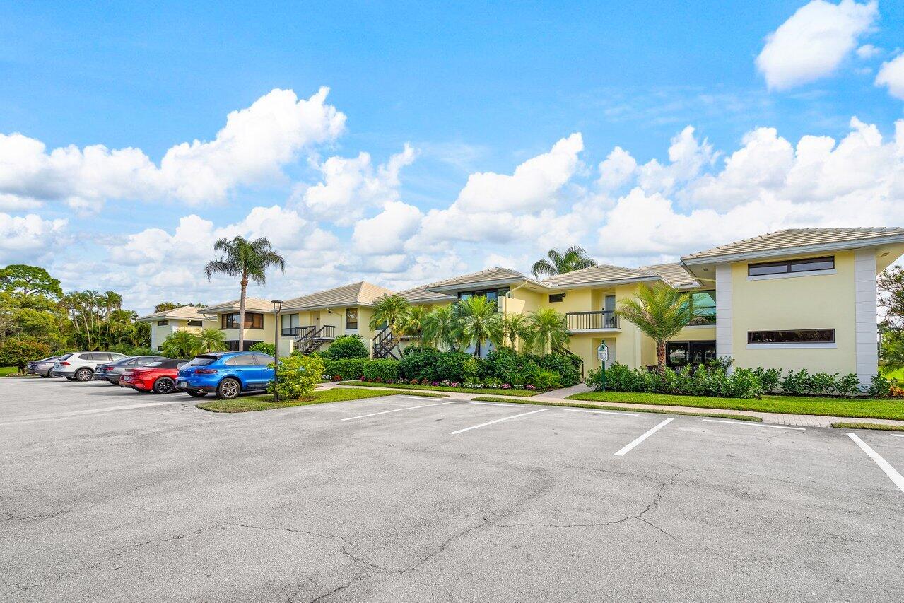 3725 Quail Ridge Drive N Unit: Bobwhite C