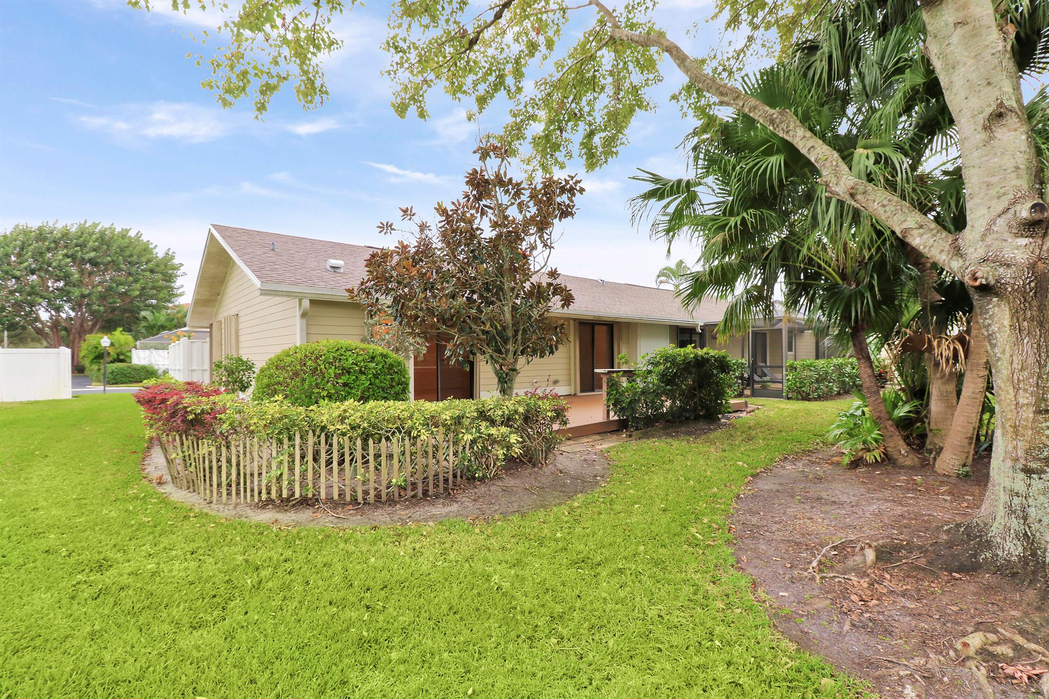 704 Summer Winds Lane