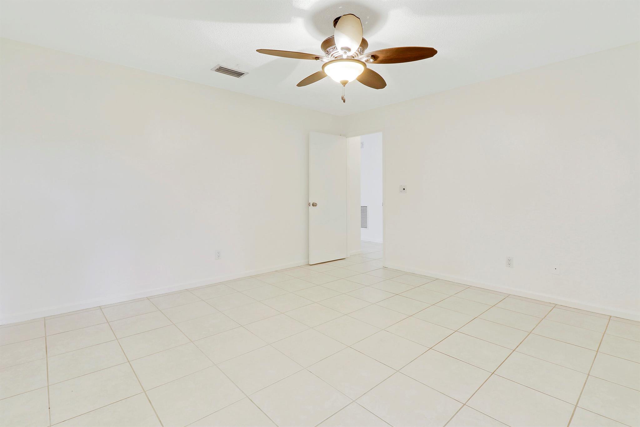 704 Summer Winds Lane