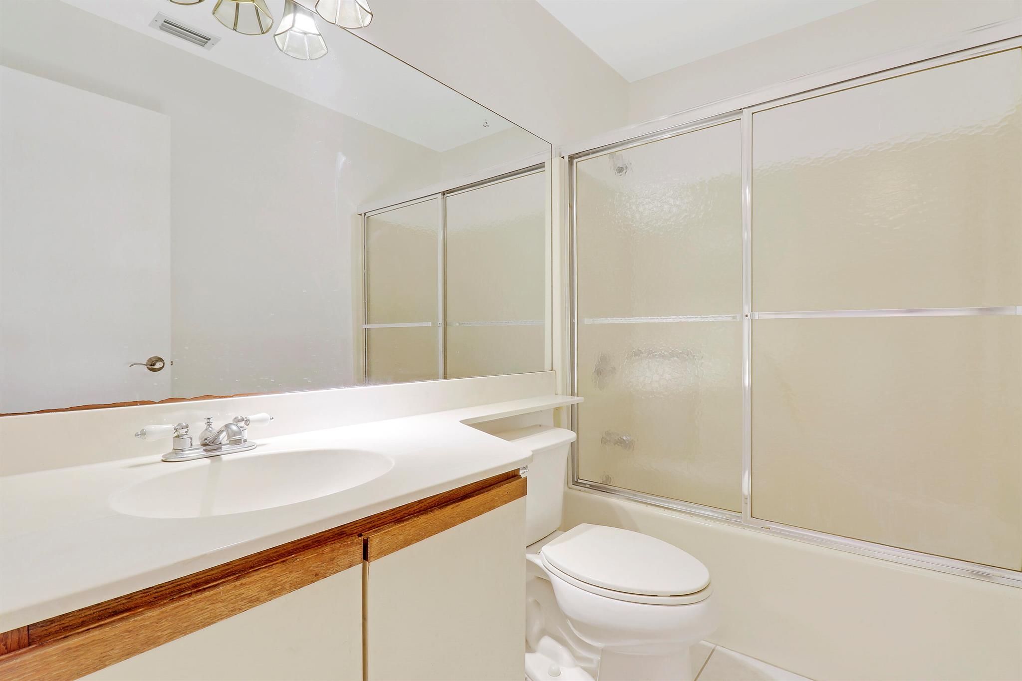 704 Summer Winds Lane