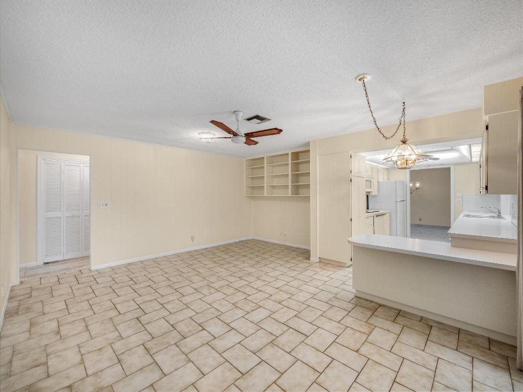 236 Gleneagles Drive, Atlantis