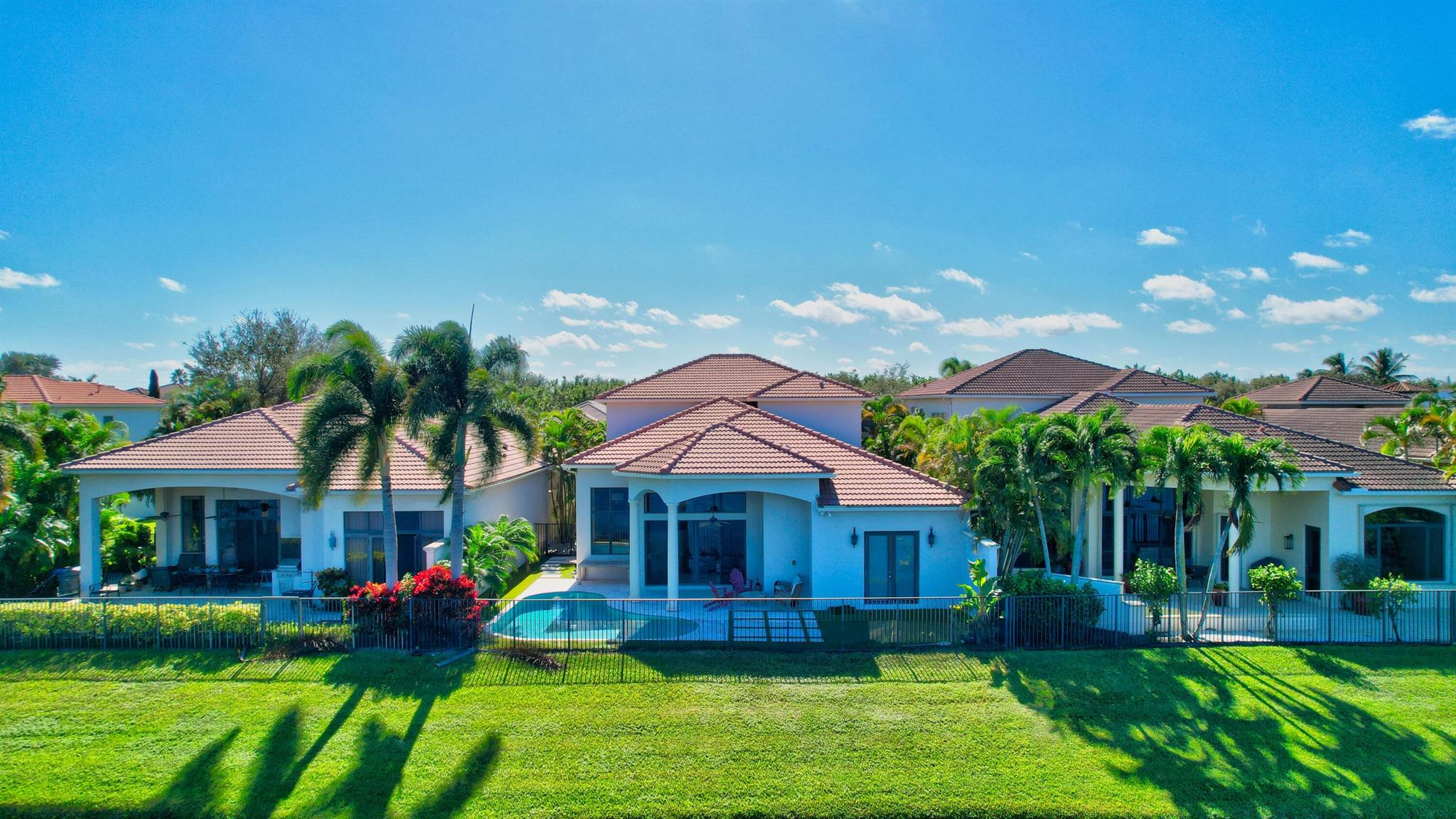 17979 Lake Azure Way