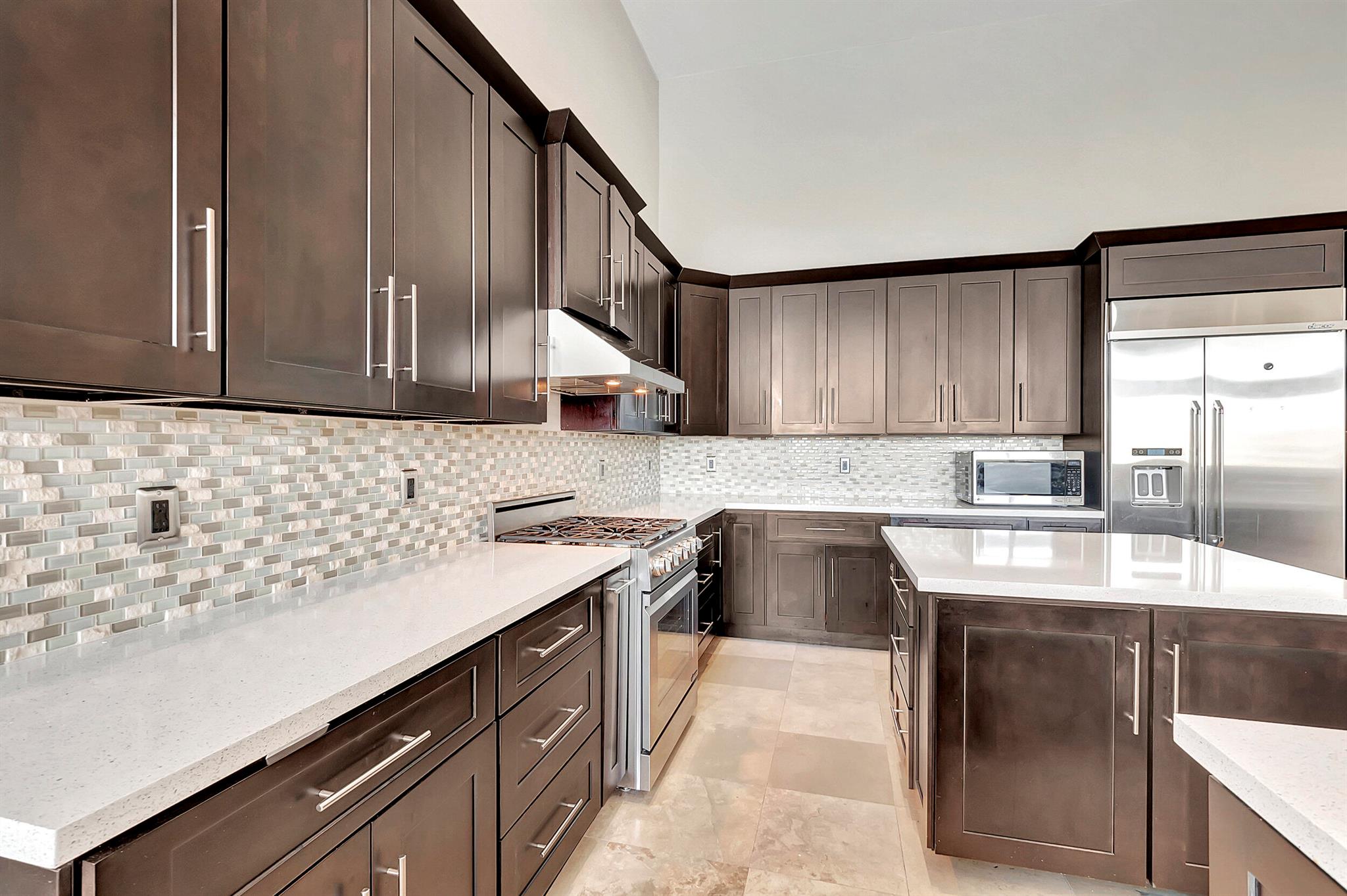 17979 Lake Azure Way