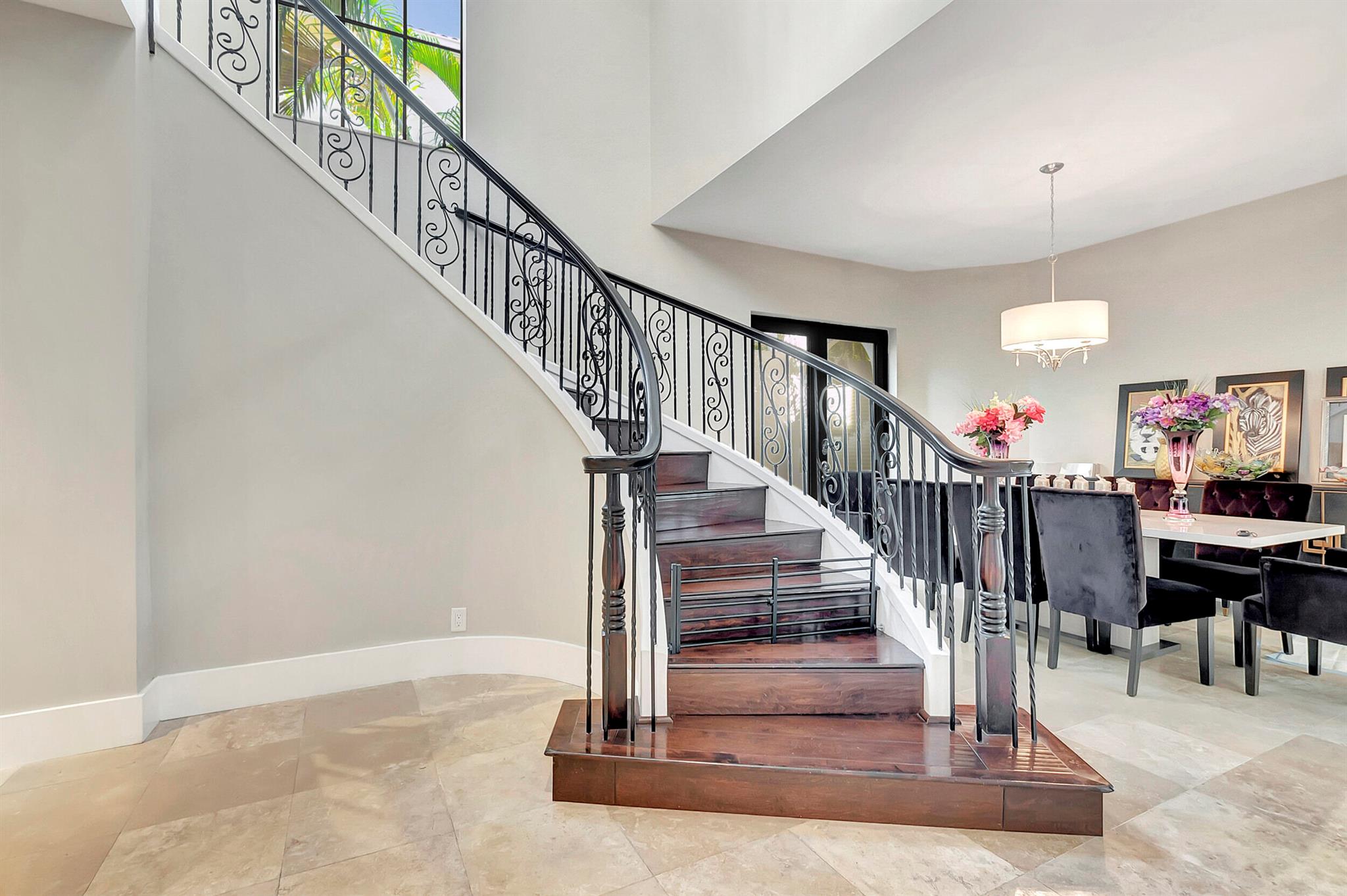 17979 Lake Azure Way