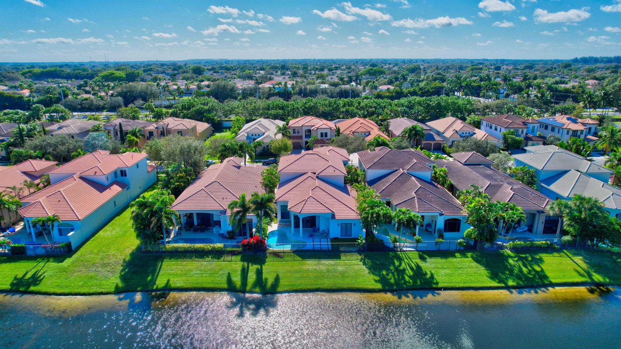 17979 Lake Azure Way