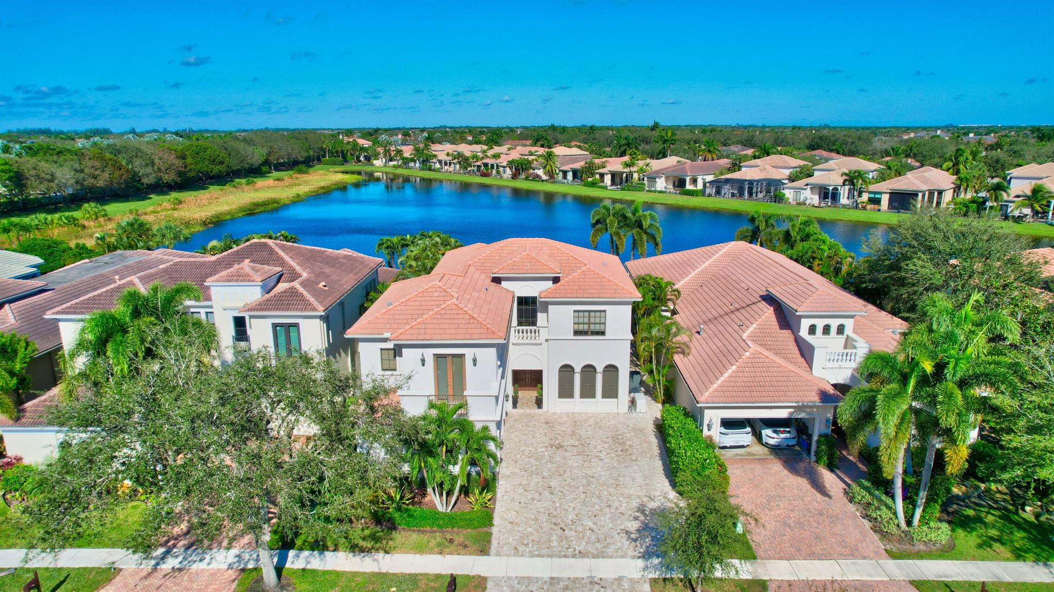 17979 Lake Azure Way