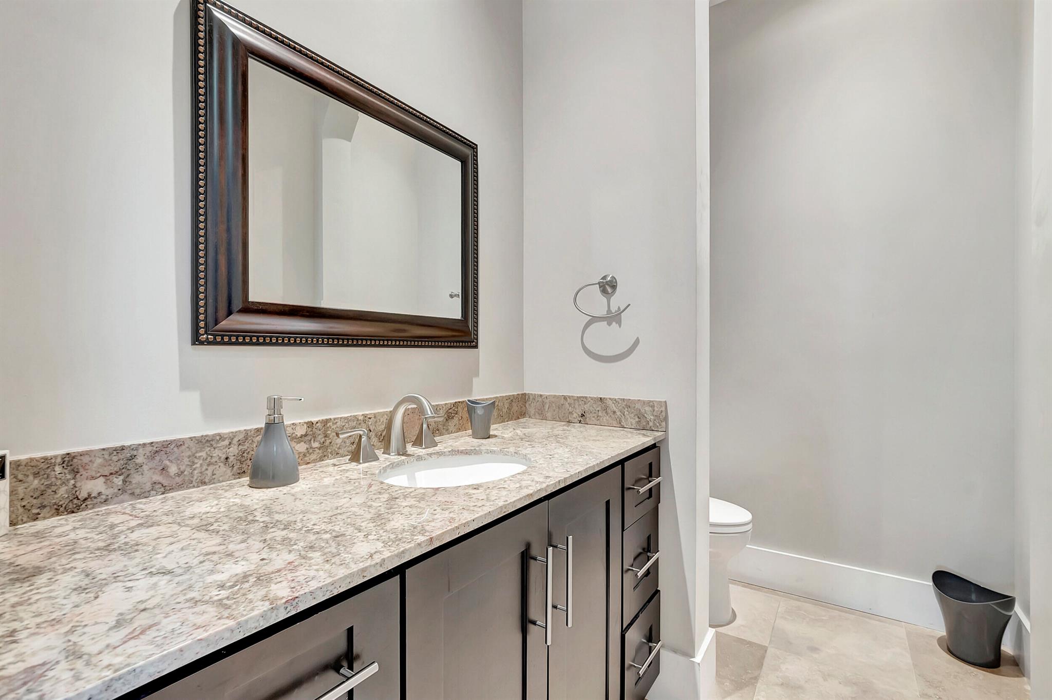 17979 Lake Azure Way