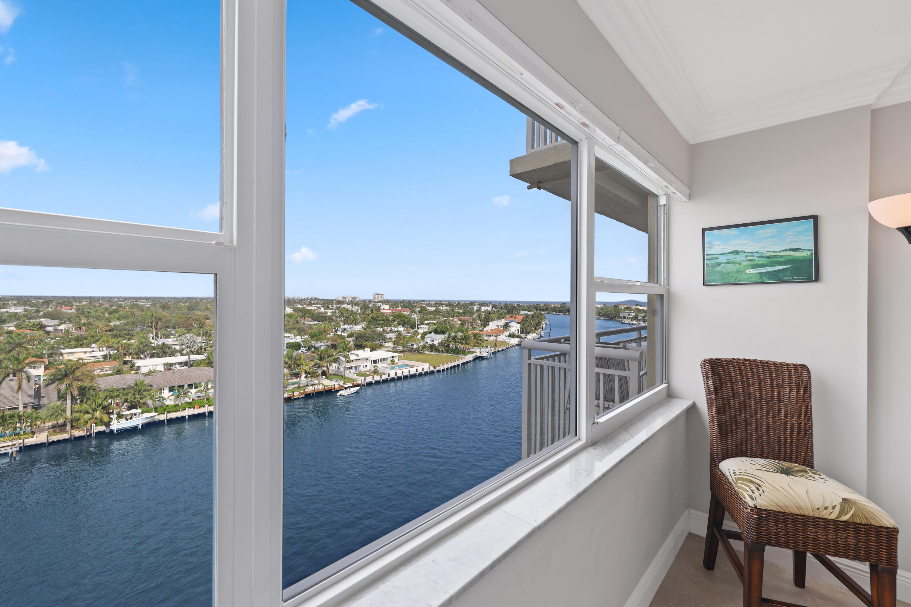 2611 N Riverside Drive Unit: 1006