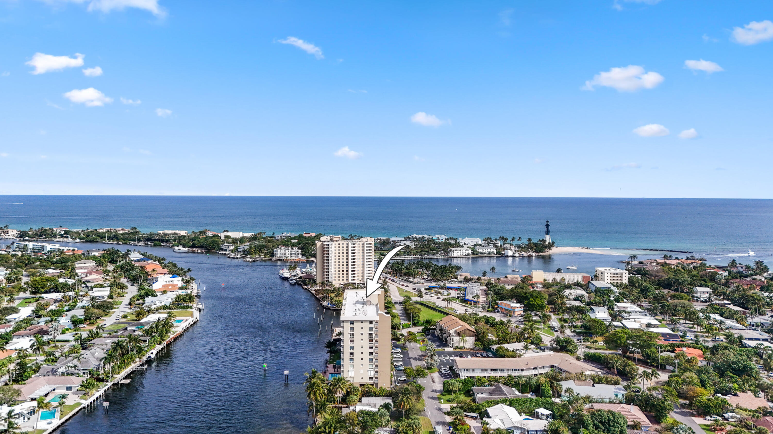 2611 N Riverside Drive Unit: 1006