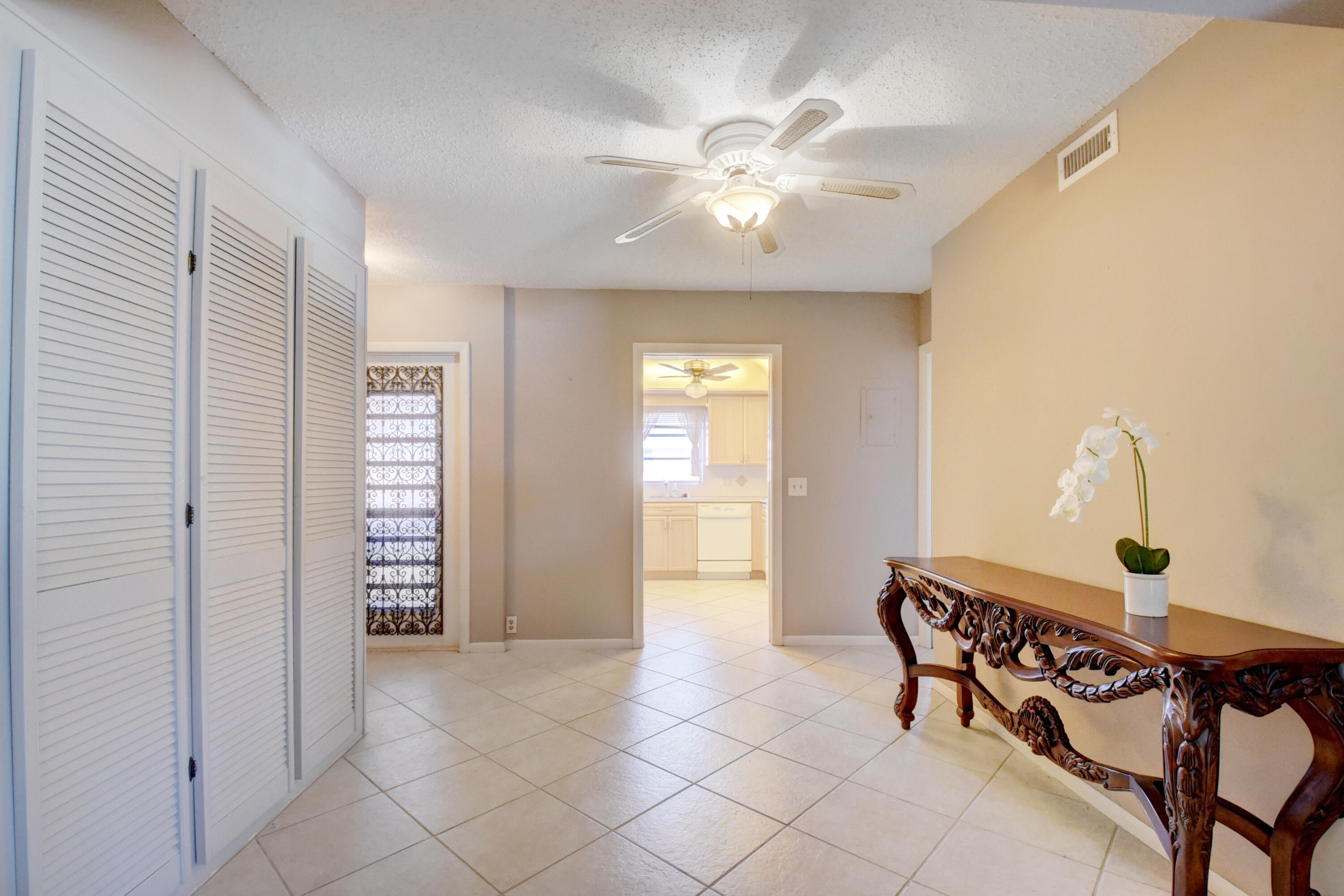 25 SE 13th Street B6, Boca Raton Unit: B6