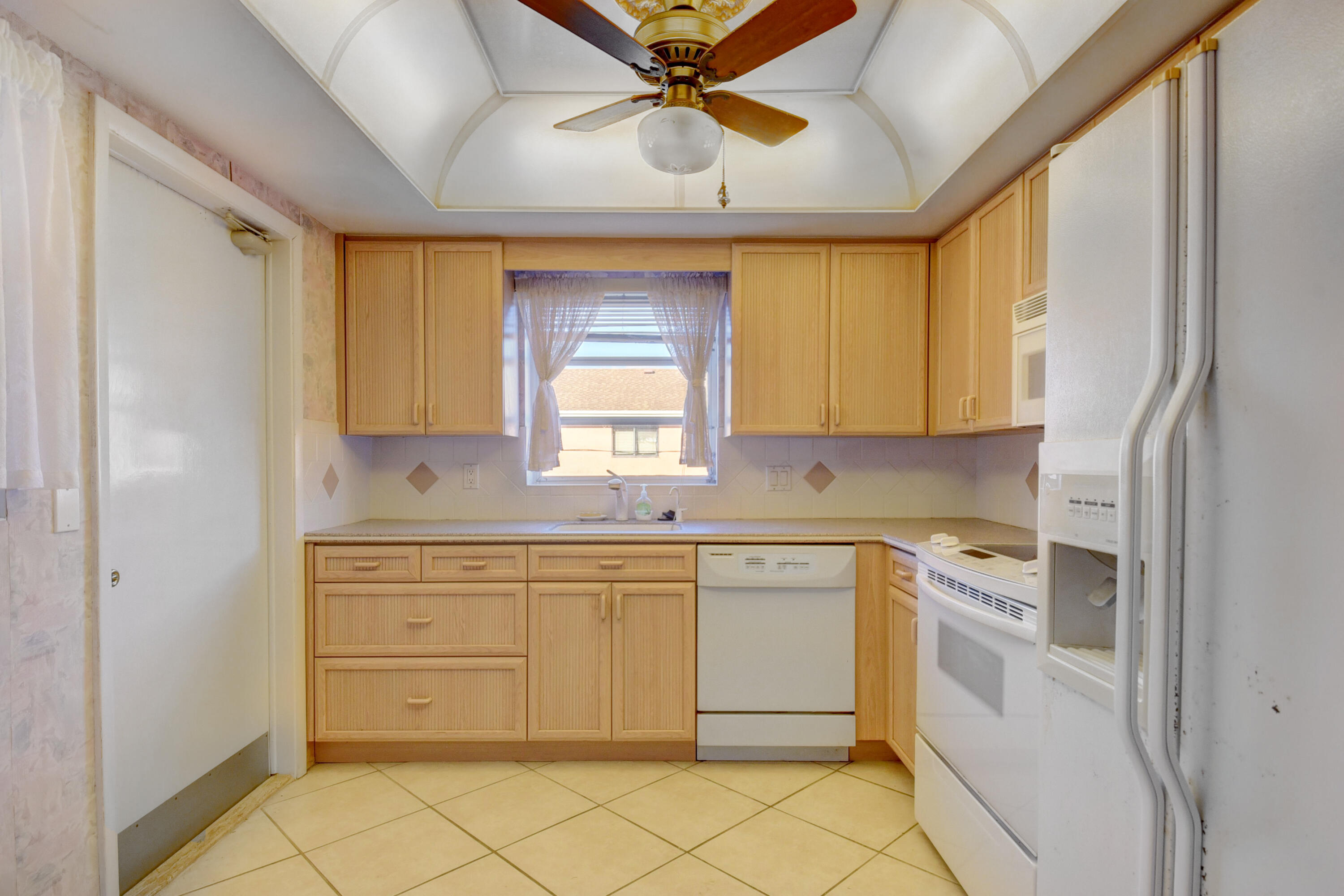 25 SE 13th Street B6, Boca Raton Unit: B6