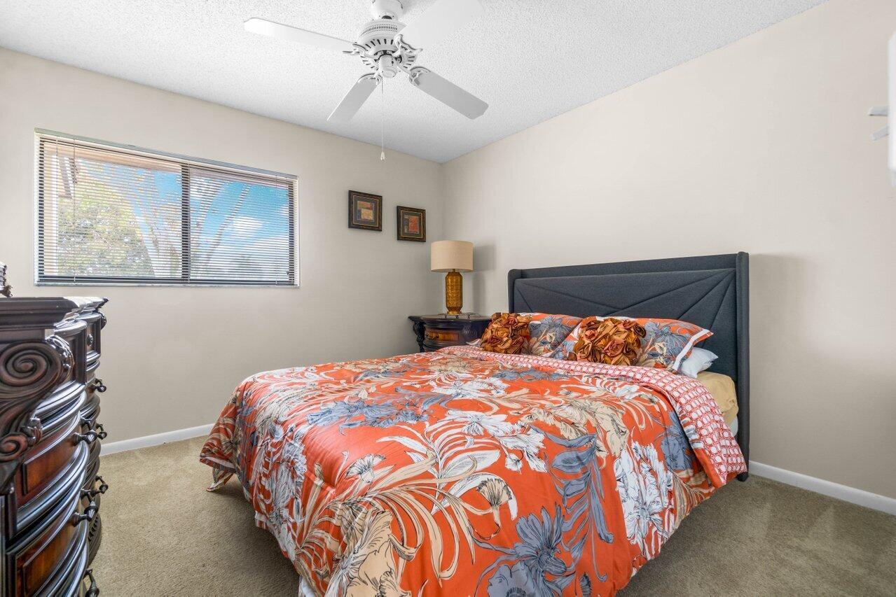 10279 N Circle Lake Drive Unit: 201