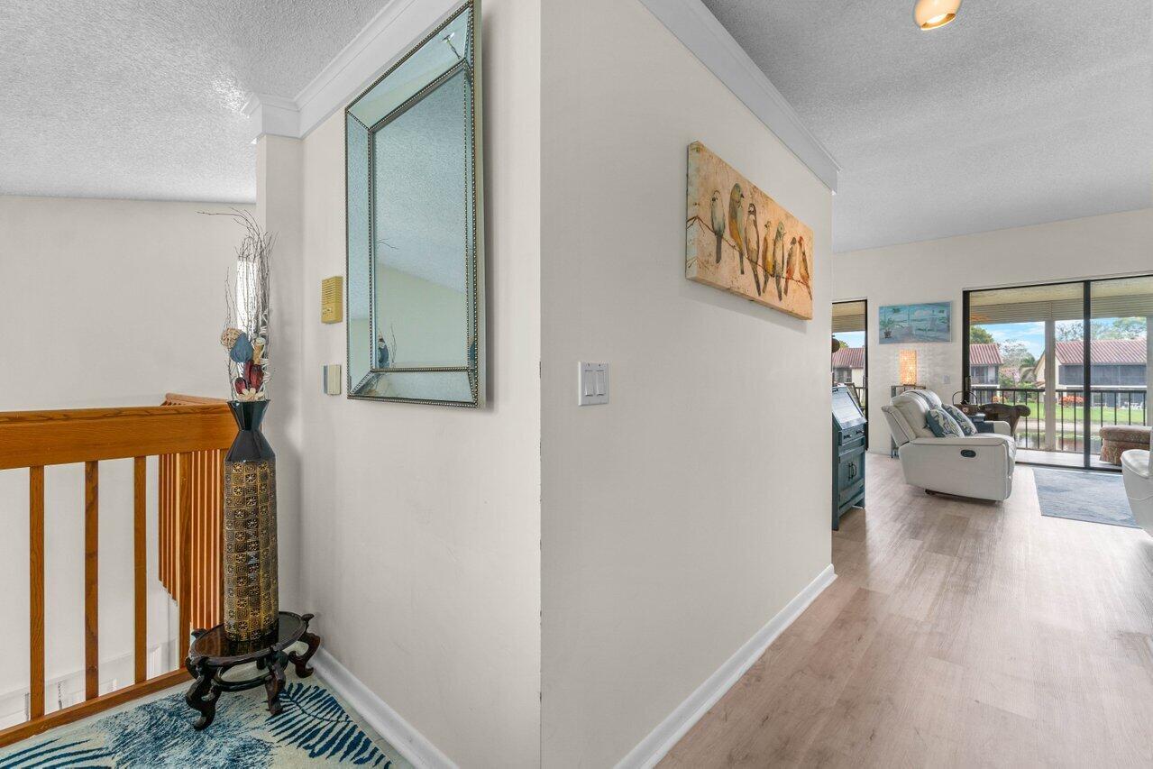 10279 N Circle Lake Drive Unit: 201